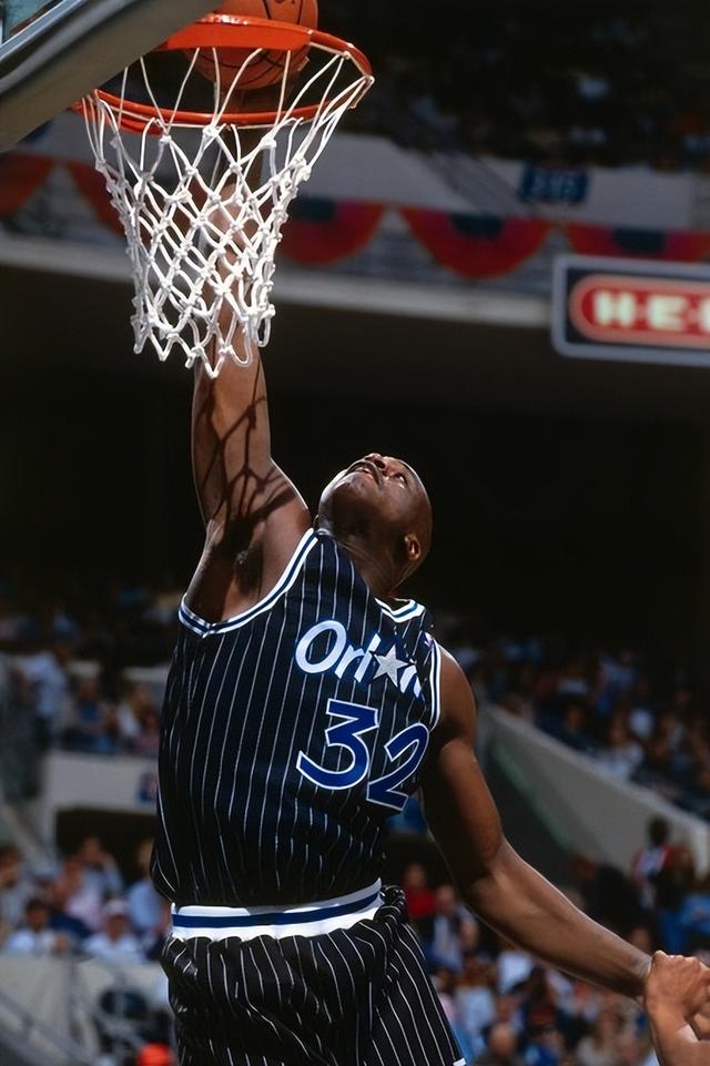 沃特金斯双响 阿斯顿维拉逆转蓝军