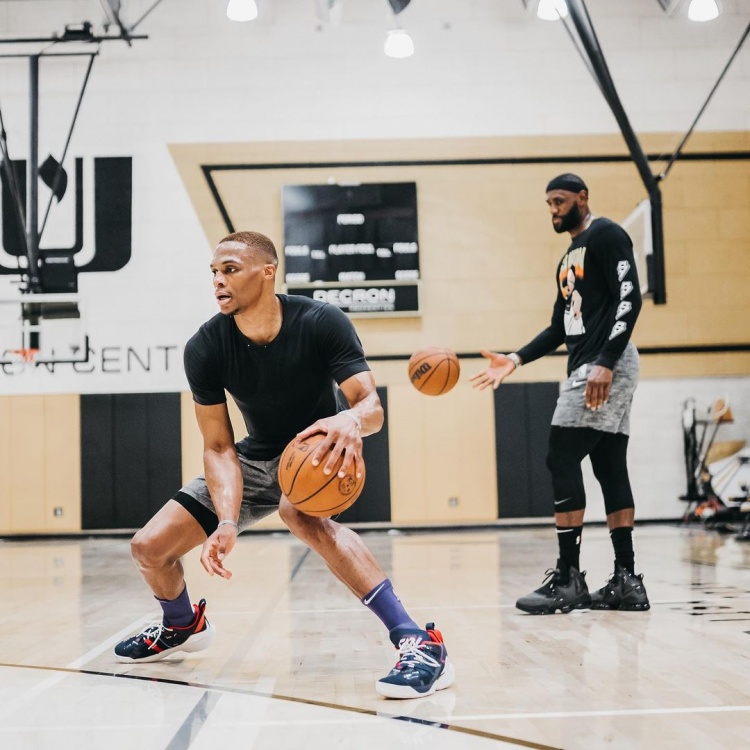 卡牌游戏竞技化 带动休闲玩家参与比赛